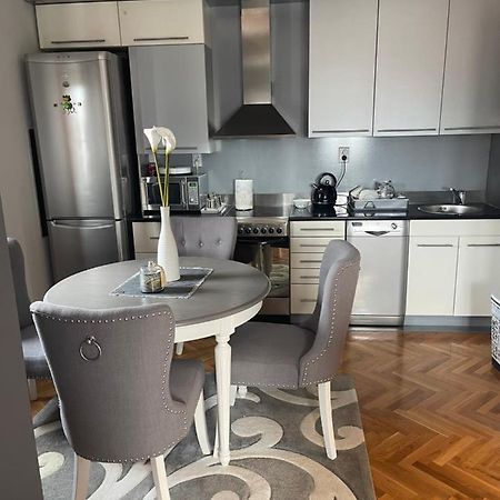 Lea-Lux Apartment Čačak Dış mekan fotoğraf