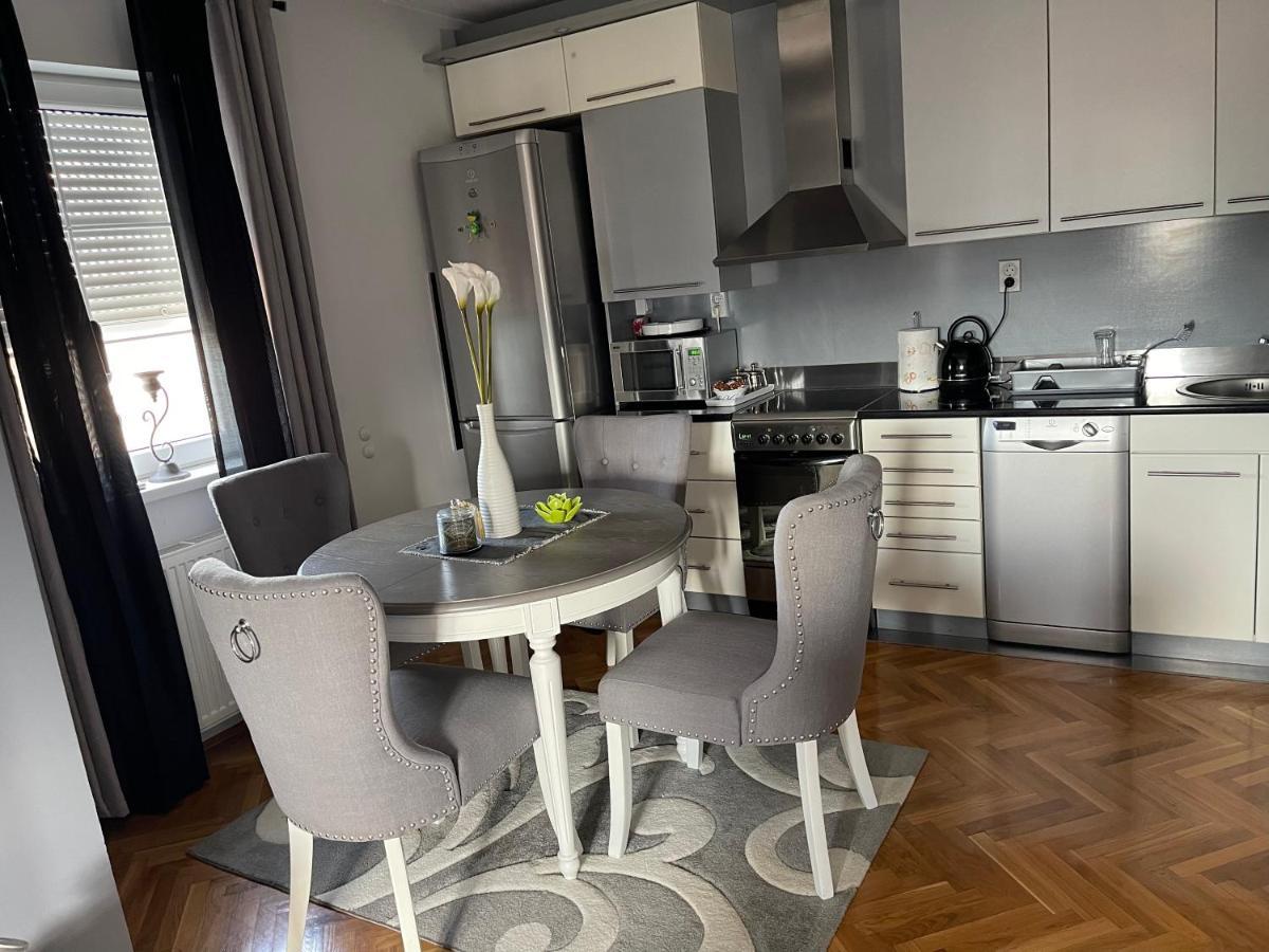 Lea-Lux Apartment Čačak Dış mekan fotoğraf